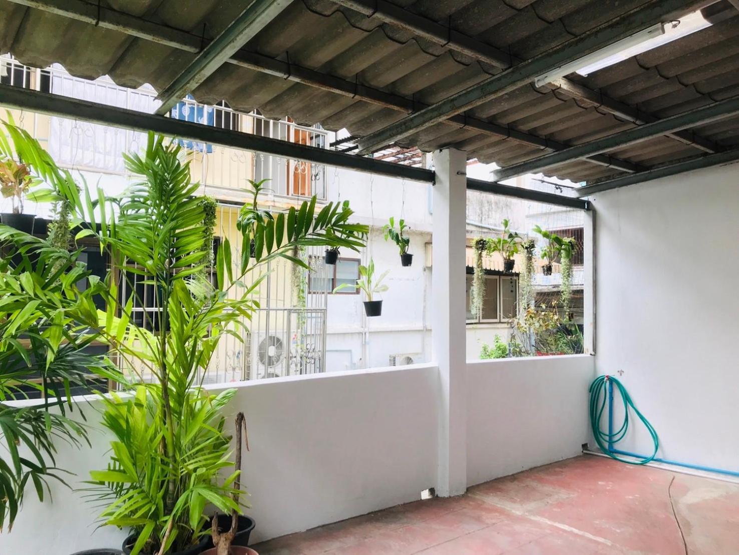 Silom Guesthouse 曼谷 外观 照片