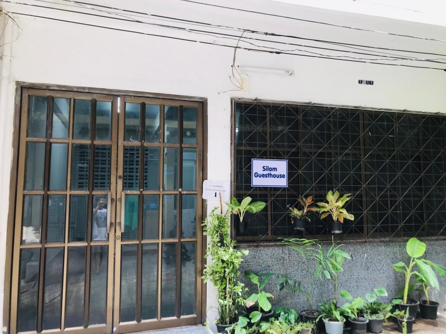 Silom Guesthouse 曼谷 外观 照片