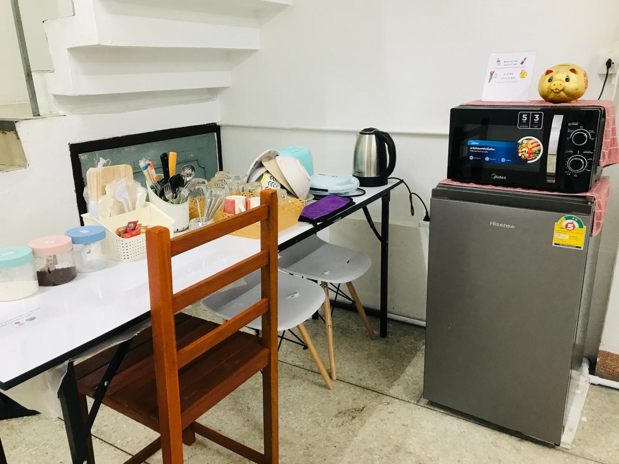 Silom Guesthouse 曼谷 外观 照片