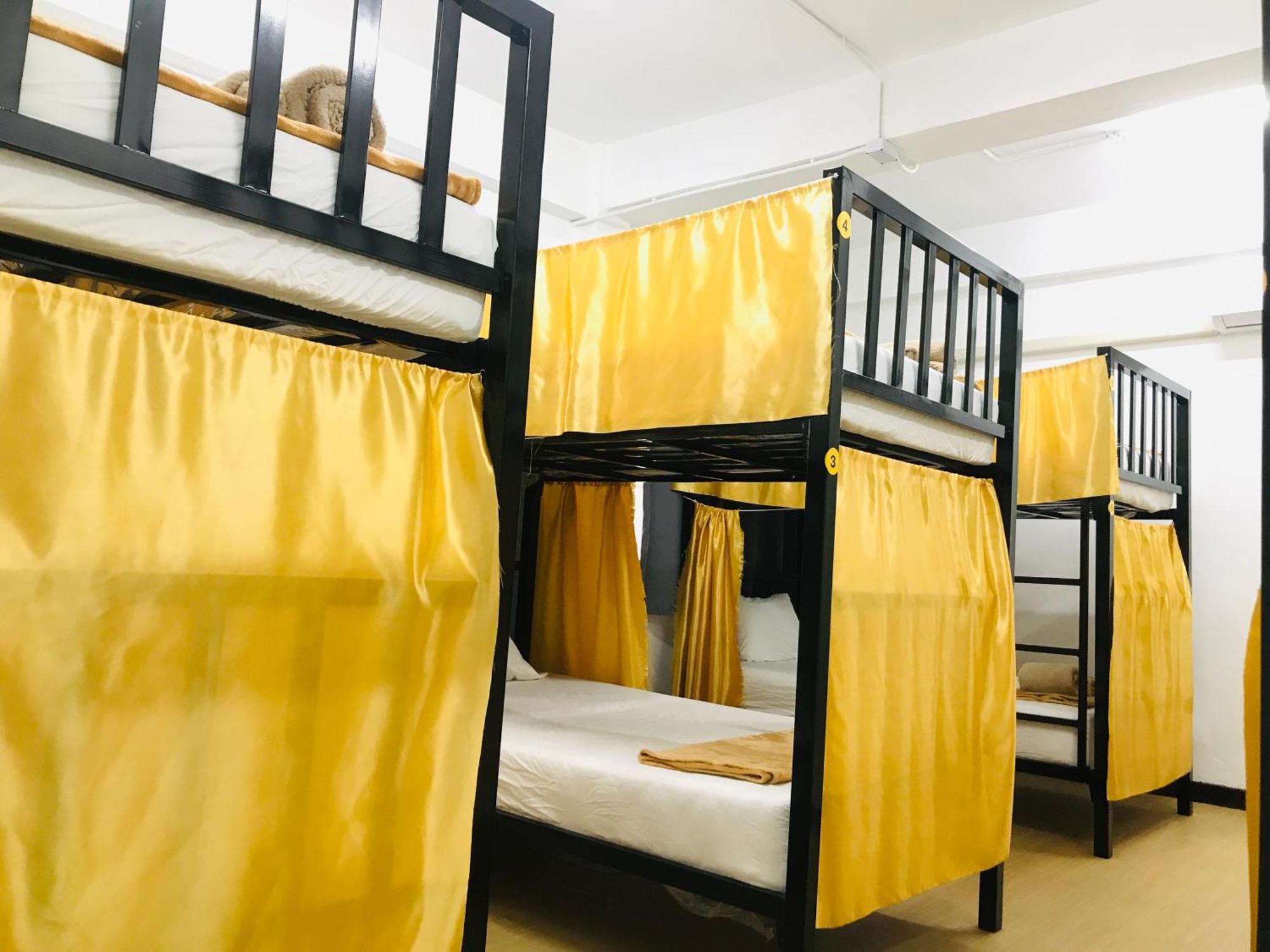 Silom Guesthouse 曼谷 外观 照片