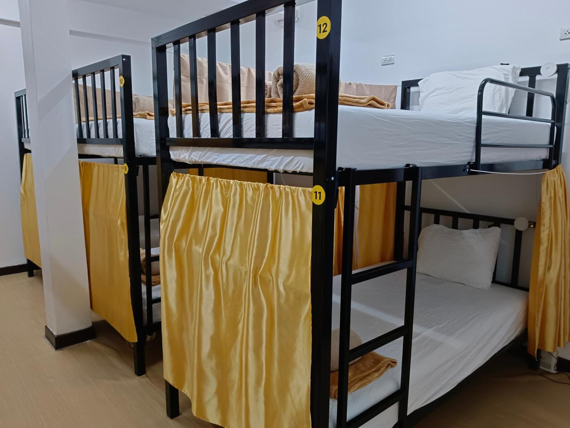 Silom Guesthouse 曼谷 外观 照片